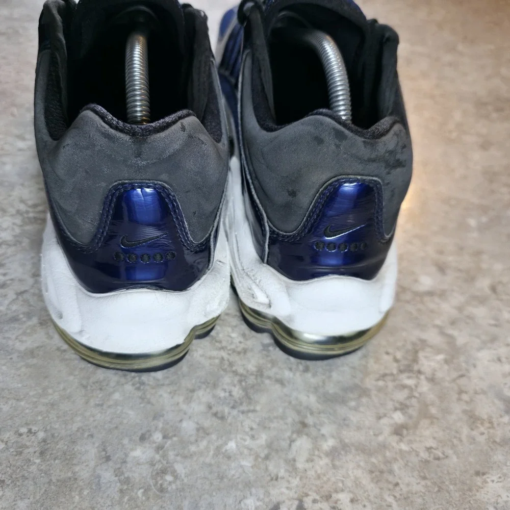 Nike air tuned